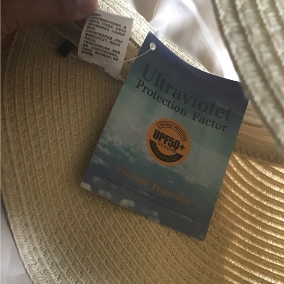 Oh Sunny beige visor hat with carryon bag NWT - Picture 5 of 8